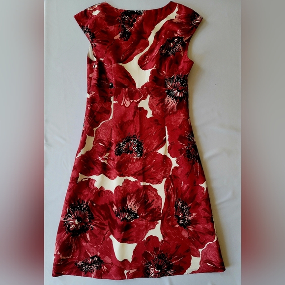 NWOT Ann Taylor 100% silk watercolor poppies dress, size 6 - Picture 2 of 6